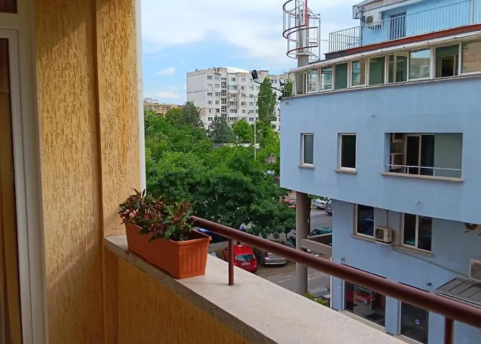 Serenity Iztok Appartement *