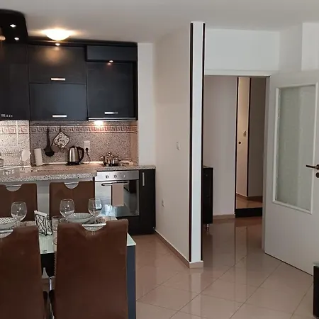 Serenity Iztok Apartment